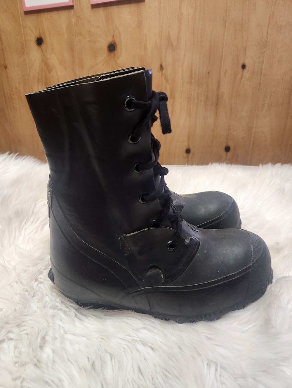 Vintage Hood Military Extreme Cold Weather Bunny Mickey Mouse Boots Size US 6W